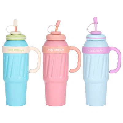 Glass tumlare med halm